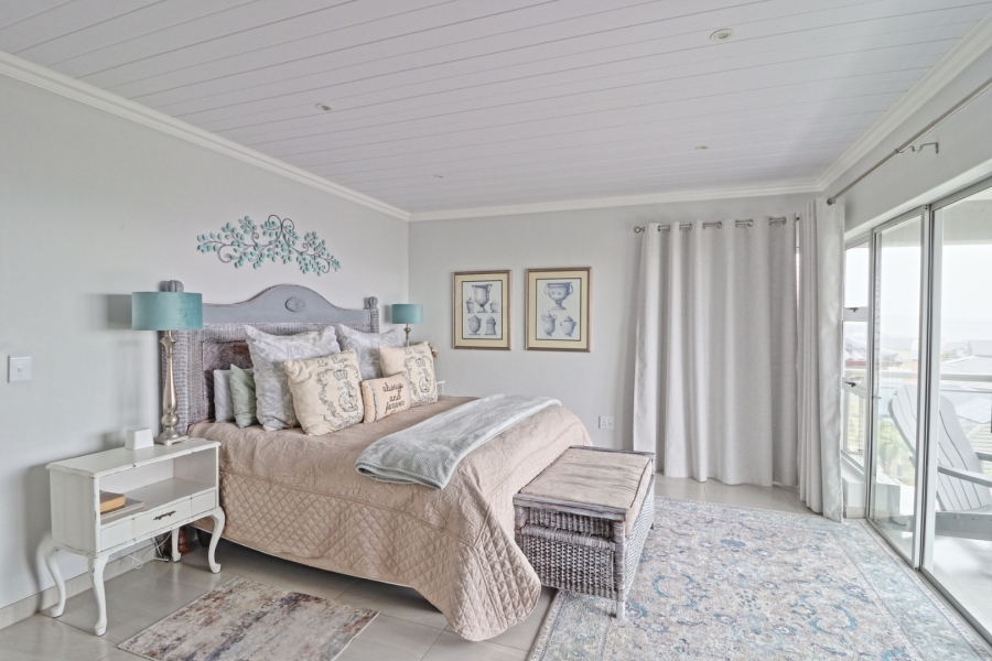 4 Bedroom Property for Sale in Monte Christo Western Cape